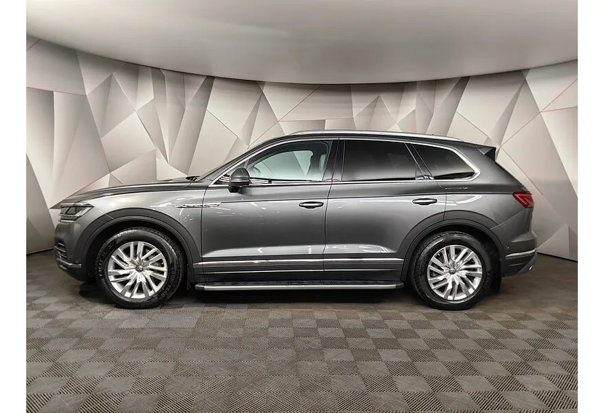 АВИЛОН - Volkswagen Touareg 2.0 TSI Tiptronic 4Motion (249 л.с.) Exclusive Серый - slide 2