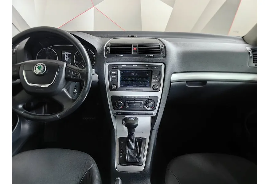 Skoda Octavia 1.4 TSI DSG (122 л.с.) Черный в АВИЛОН. Слайд №13