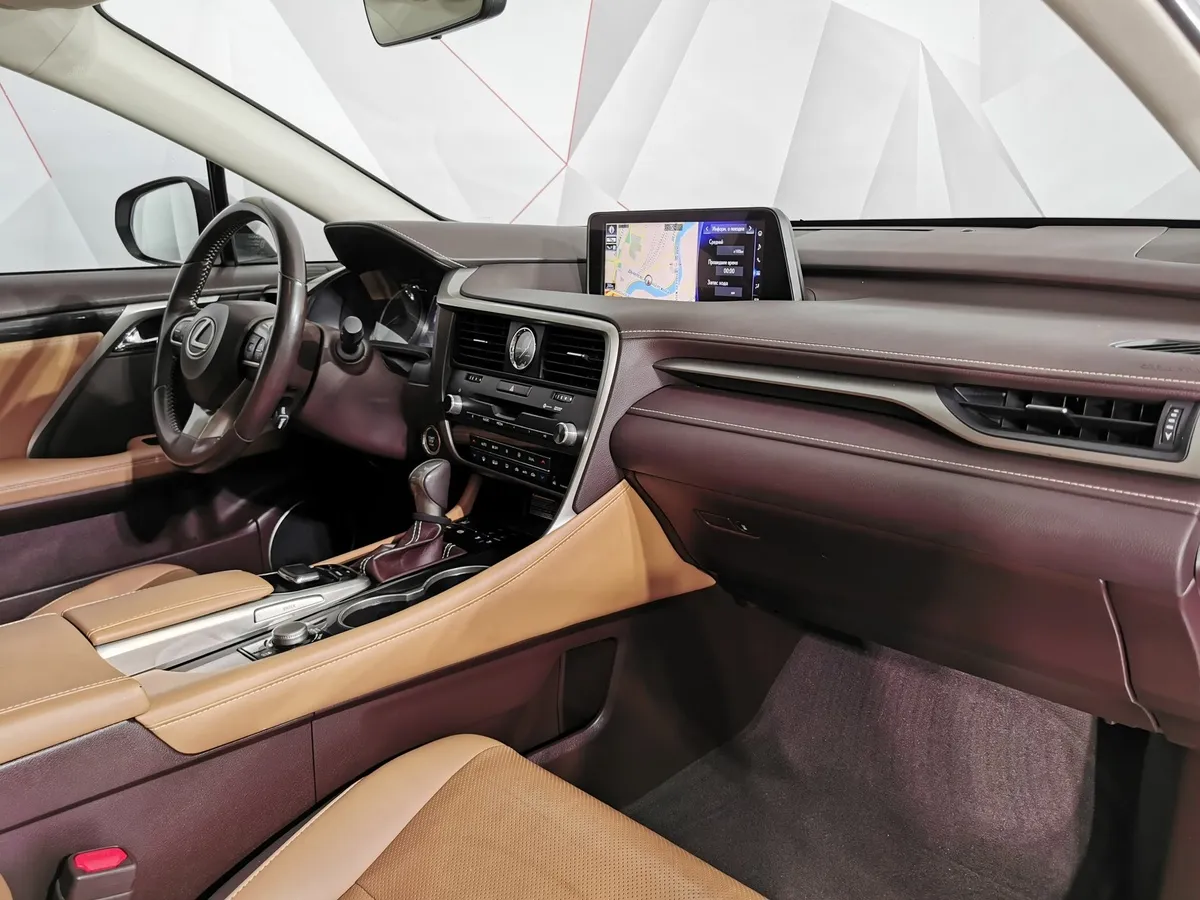Lexus RX 300 AT AWD (238 л.с.) Executive Белый в АВИЛОН. Слайд №13