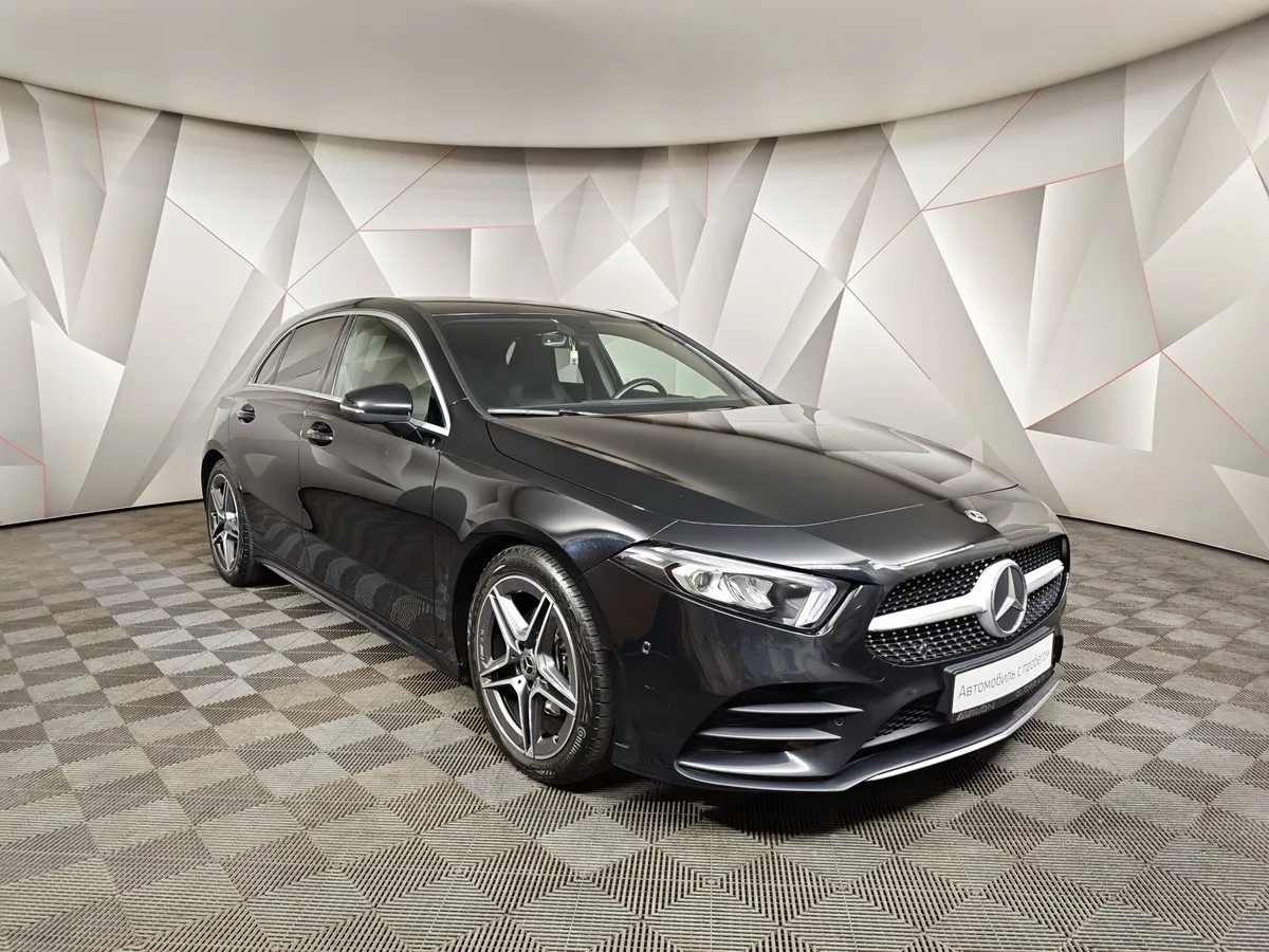 Mercedes-Benz A-Класс A 200 7G-DCT (150 л.с.) Sport Черный в АВИЛОН. Слайд №3