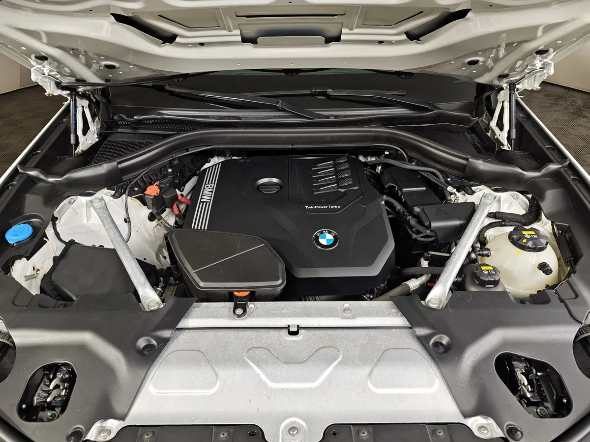 BMW X4 xDrive30i Steptronic (249 л.с.) M Sport Белый в АВИЛОН. Слайд №10