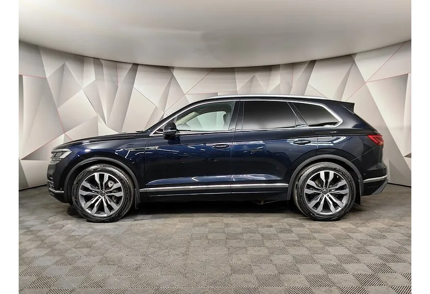 Volkswagen Touareg 3.0 V6 TDI Tiptronic 4Motion (249 л.с.) Exclusive Черный в АВИЛОН. Слайд №5
