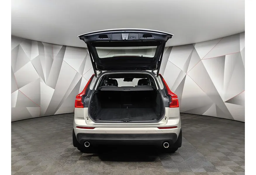 Volvo XC60 2.0 D4 AT AWD (190 л.с.) Momentum Бежевый в АВИЛОН. Слайд №19