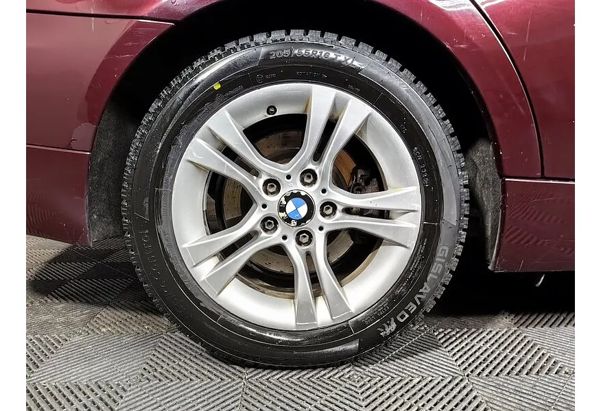 BMW 3 серия 320i AT (156 л.с.) Красный в АВИЛОН. Слайд №7