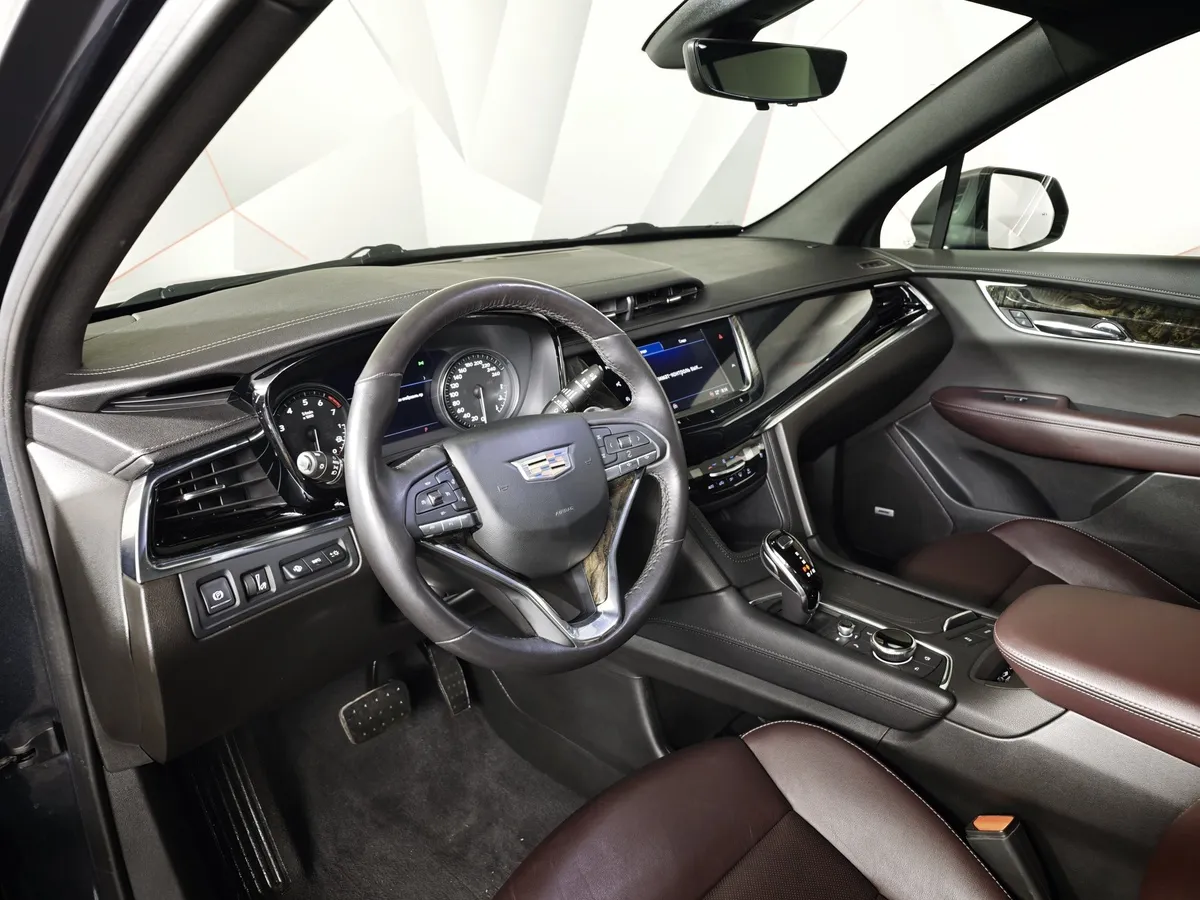 Cadillac XT6 2.0T AT AWD (200 л.с.) Premium Luxury Черный в АВИЛОН. Слайд №19