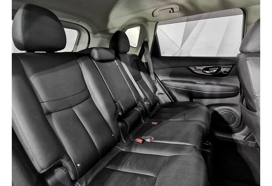 Nissan X-Trail 2.0 CVT AWD (144 л.с.) Белый в АВИЛОН. Слайд №16