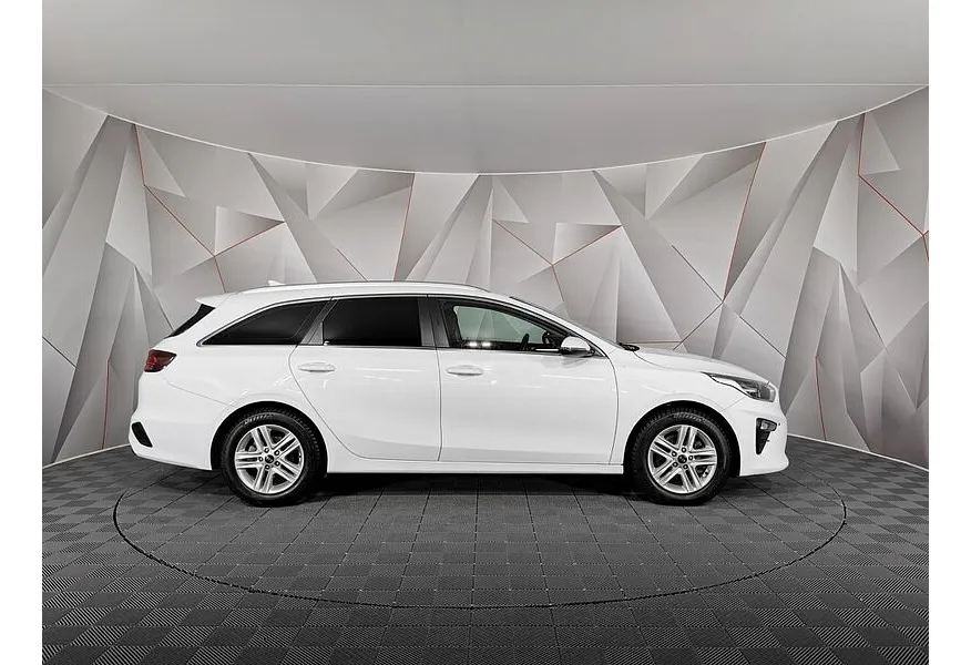 Kia Ceed 1.6 CRDi AMT (136 л.с.) Белый в АВИЛОН. Слайд №6