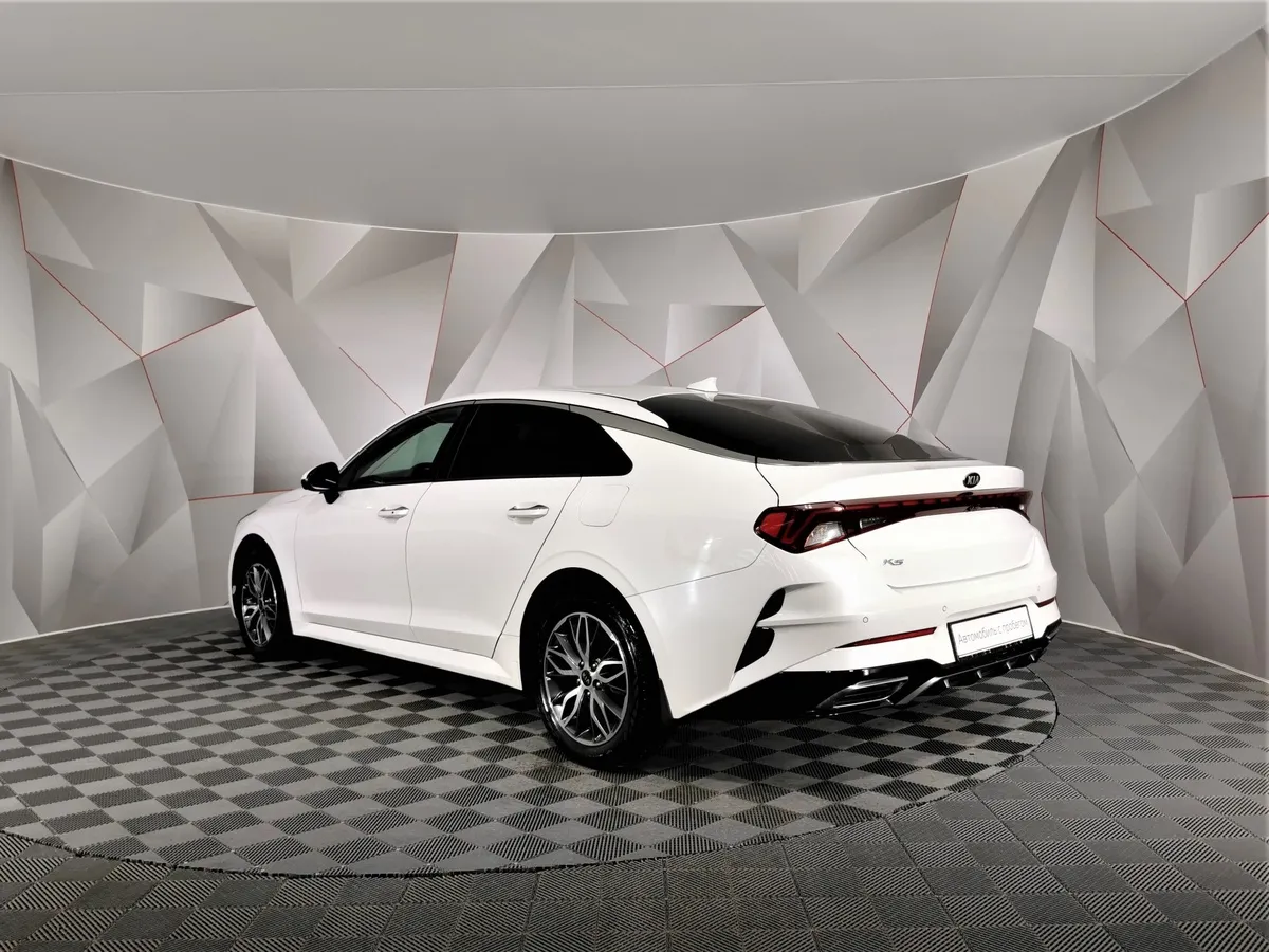 Kia K5 2.0 AT (240 л.с.) Premium Белый в АВИЛОН. Слайд №4