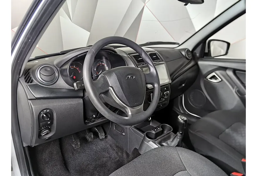 ВАЗ (Lada) Granta 1.6 MT 16 кл (106 л.с.) Белый в АВИЛОН. Слайд №11
