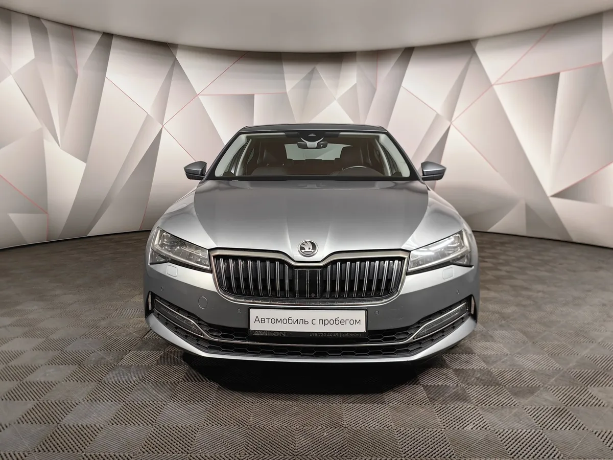 Skoda Superb 2.0 TSI DSG (190 л.с.) Серый в АВИЛОН. Слайд №7