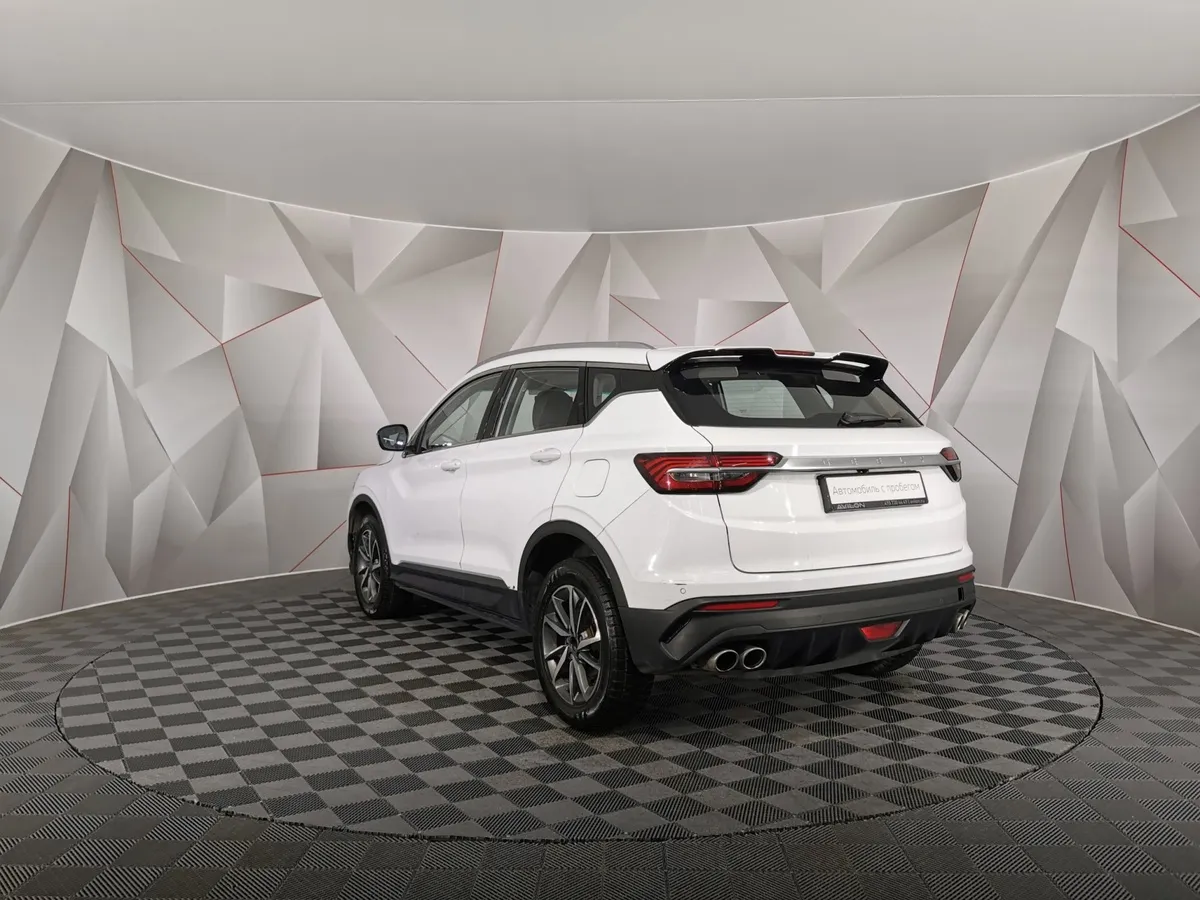 Geely Coolray 1.5T 7DCT 2WD (150 л.с.) Comfort Белый в АВИЛОН. Слайд №4