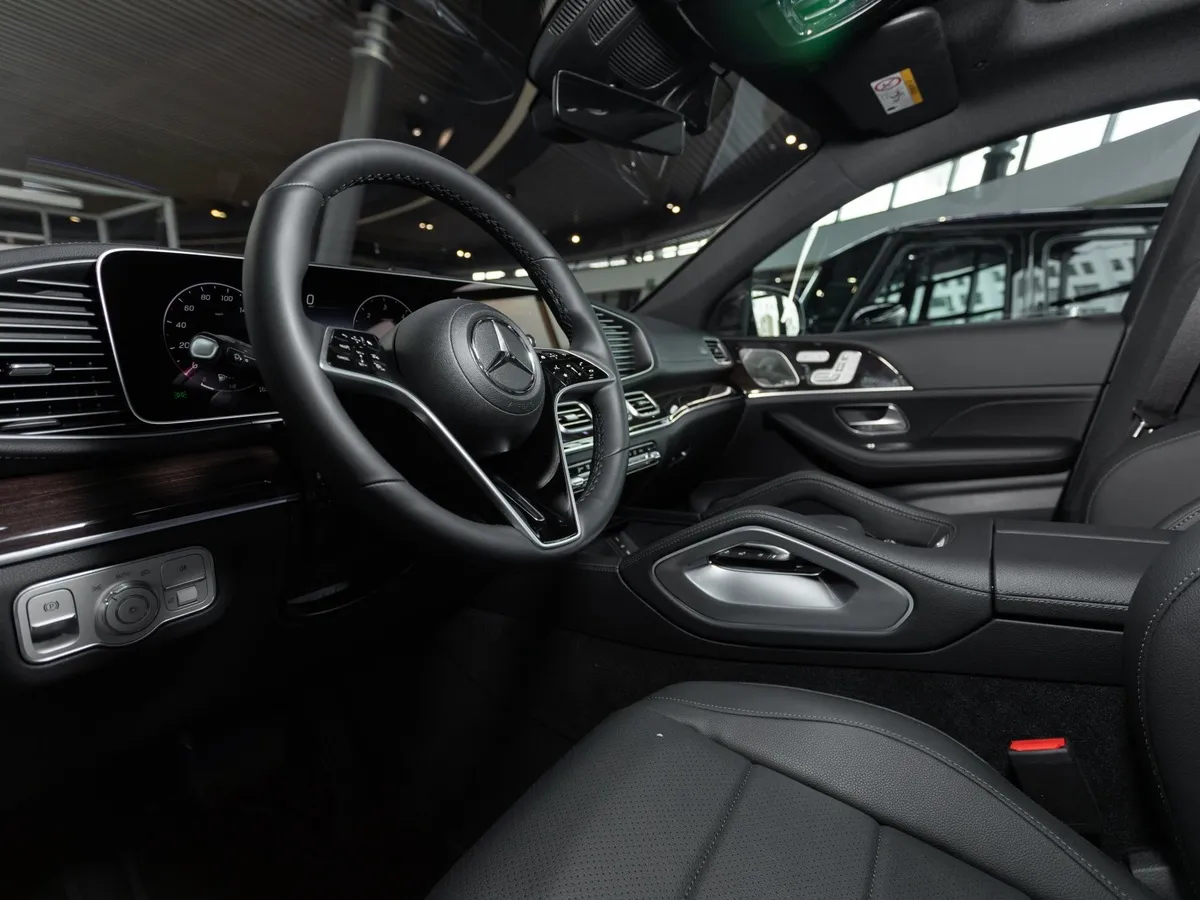 Mercedes-Benz GLE Купе 450 d 4MATIC 9G-TRONIC (367 л.с.) Серый в АВИЛОН. Слайд №5 Mercedes-Benz GLE Купе 450 d 4MATIC 9G-TRONIC (367 л.с.) Серый в АВИЛОН. Слайд №5