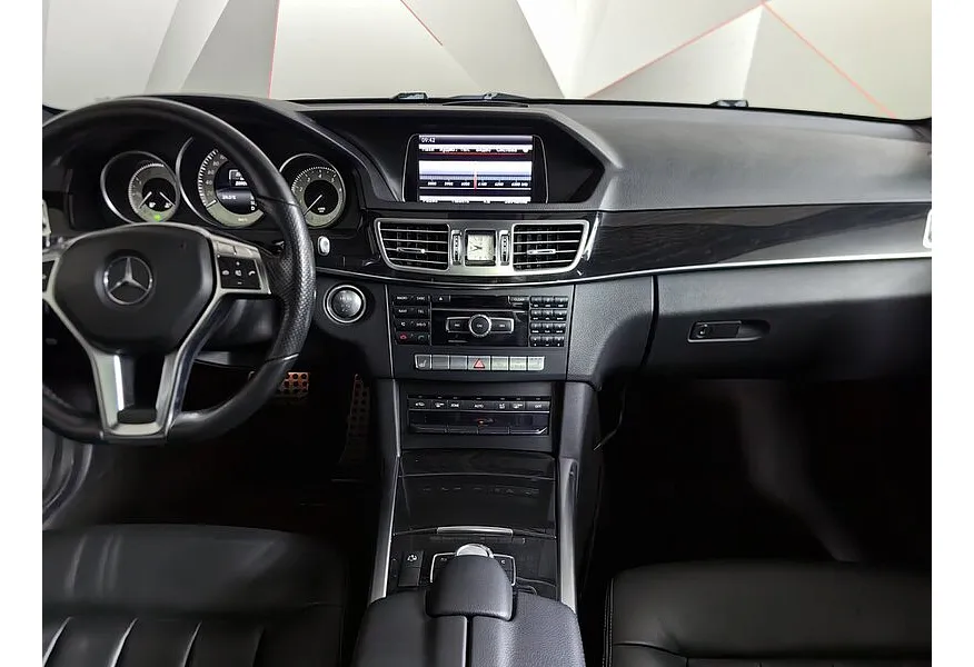 Mercedes-Benz E-Класс E 300 7G-Tronic Plus 4Matic (249 л.с.) Черный в АВИЛОН. Слайд №10