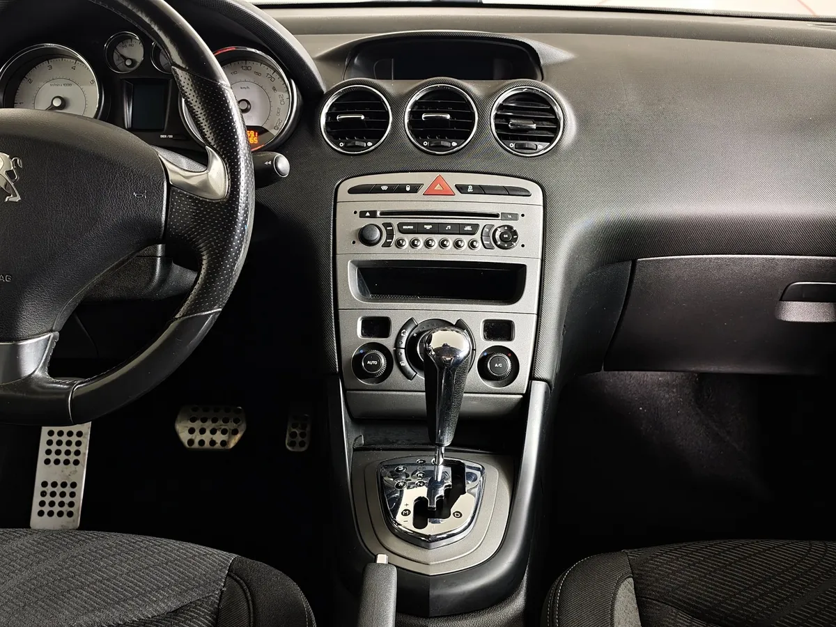 Peugeot 408 1.6 VTi AT (120 л.с.) Серый в АВИЛОН. Слайд №14