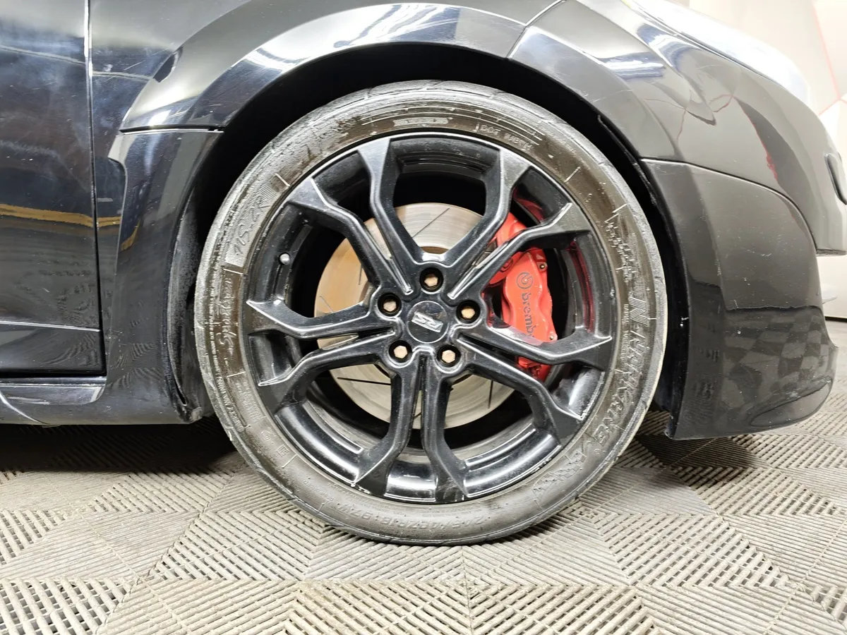 Renault Megane 2.0 TCe MT (250 л.с.) Sport Черный в АВИЛОН. Слайд №9