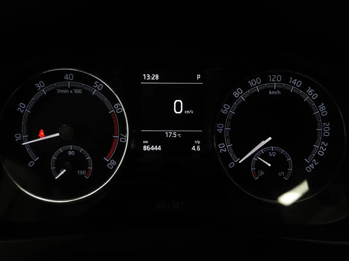 Skoda Rapid 1.4 TSI DSG (125 л.с.) Active Черный в АВИЛОН. Слайд №17