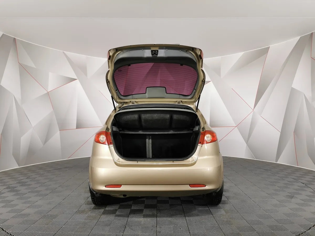 Chevrolet Lacetti 1.4 MT (95 л.с.) Бежевый в АВИЛОН. Слайд №9