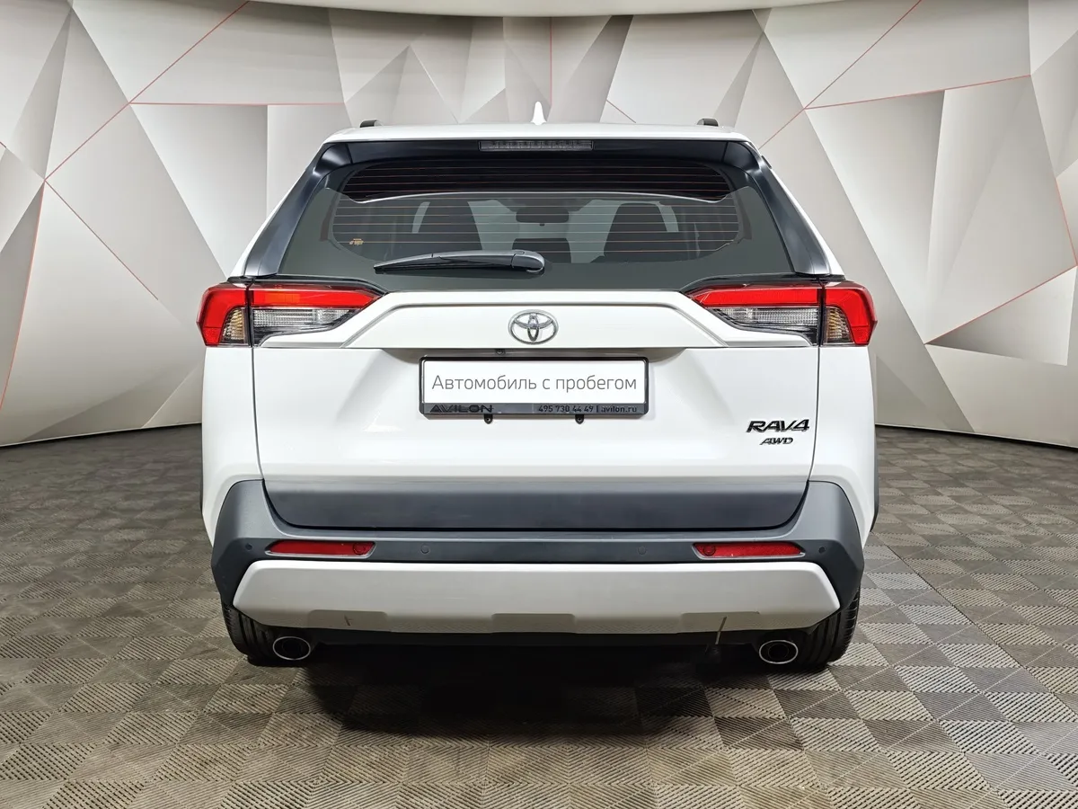 Toyota RAV4 2.0i CVT AWD (171 л.с.) Adventure Ultimate Белый в АВИЛОН. Слайд №8