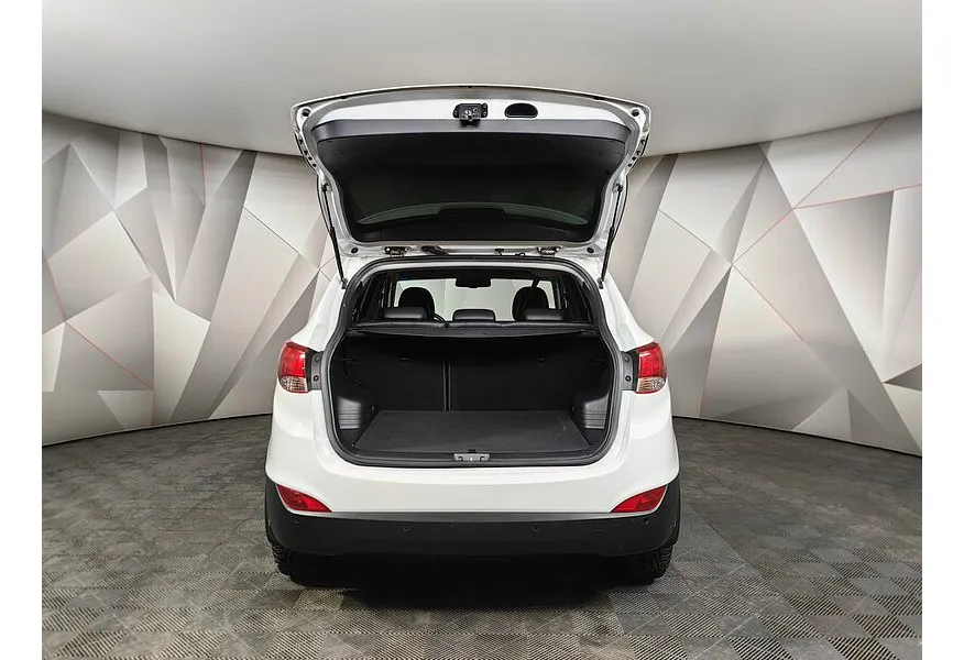 Hyundai ix35 2.0 AT 4WD (150 л.с.) Classic Белый в АВИЛОН. Слайд №12