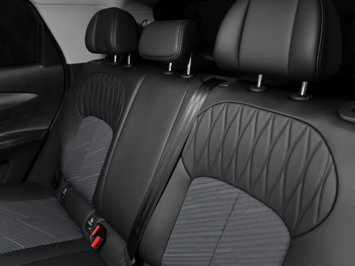 Tenet Plus L4 1.5T 6DCT 2WD (147 л.с.) Стайл Серый в АВИЛОН. Слайд №8