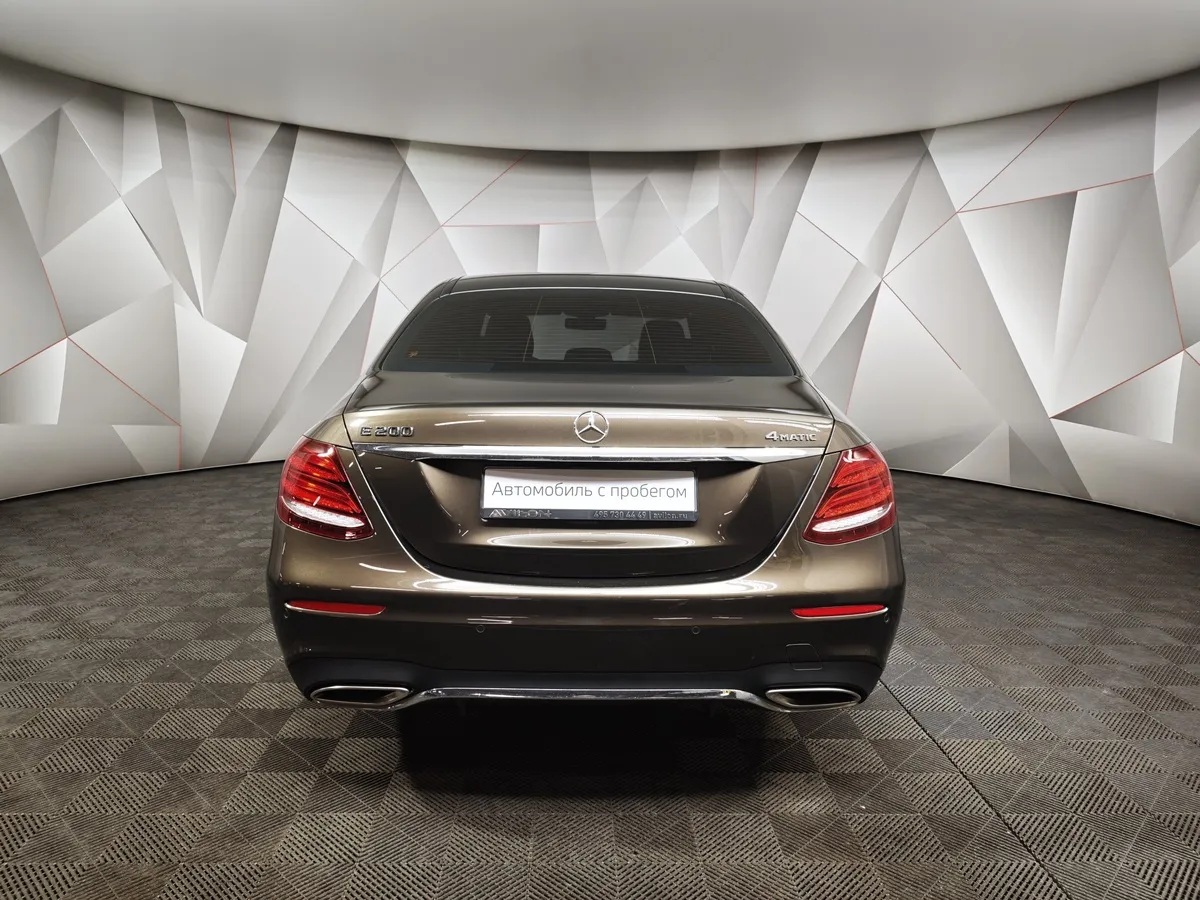 Mercedes-Benz E-Класс E 200 4MATIC 9G-TRONIC (184 л.с.) Sport Plus Коричневый в АВИЛОН. Слайд №8