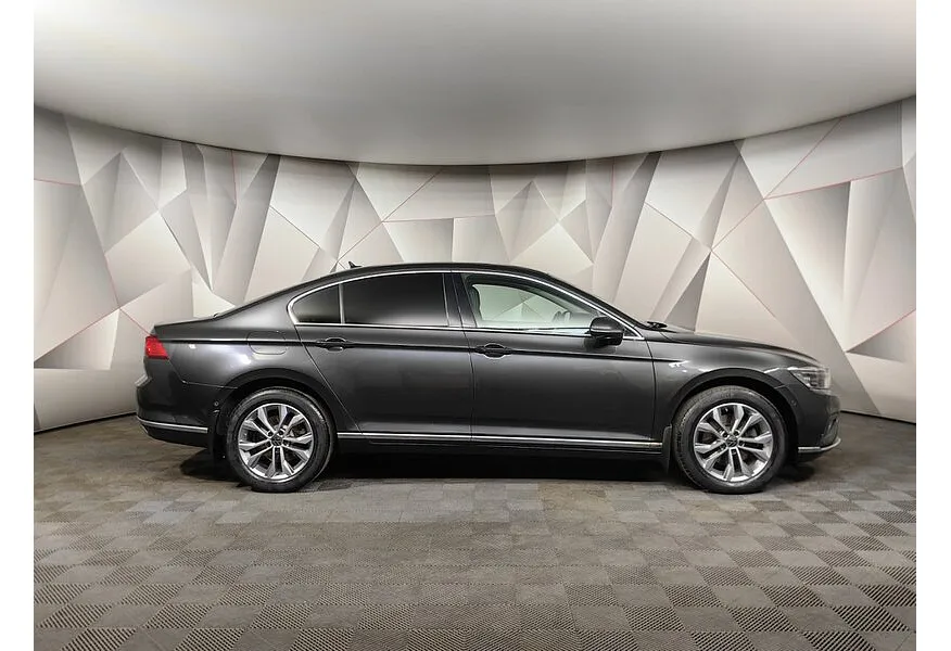 Volkswagen Passat 1.4 TSI BlueMotion DSG (150 л.с.) Highline Черный в АВИЛОН. Слайд №6