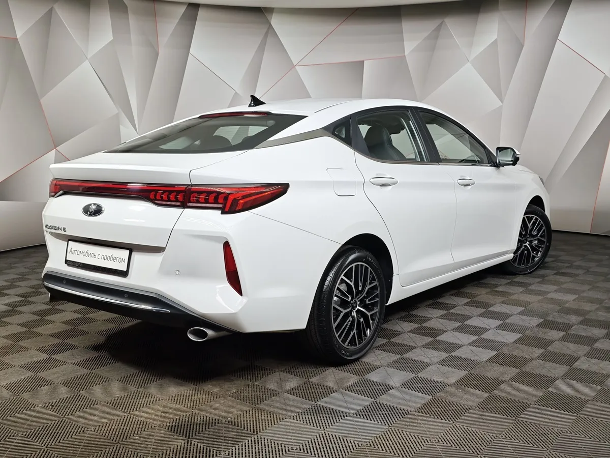 Москвич 6 1.5T CVT 2WD (136 л.с.) Business Белый в АВИЛОН. Слайд №2