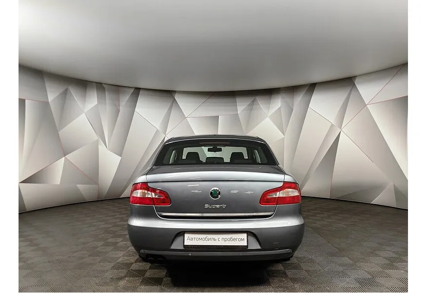 Skoda Superb 1.8 TSI AT (152 л.с.) Серый в АВИЛОН. Слайд №8
