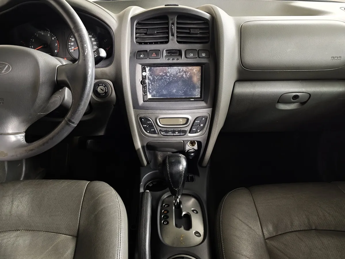 Hyundai Santa Fe 2.7 AT (173 л.с.) Серый в АВИЛОН. Слайд №13