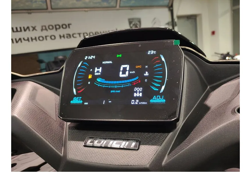 Loncin Xwolf 1000 976 см³ (98 л.с.) 98 976 Коричневый в АВИЛОН. Слайд №4