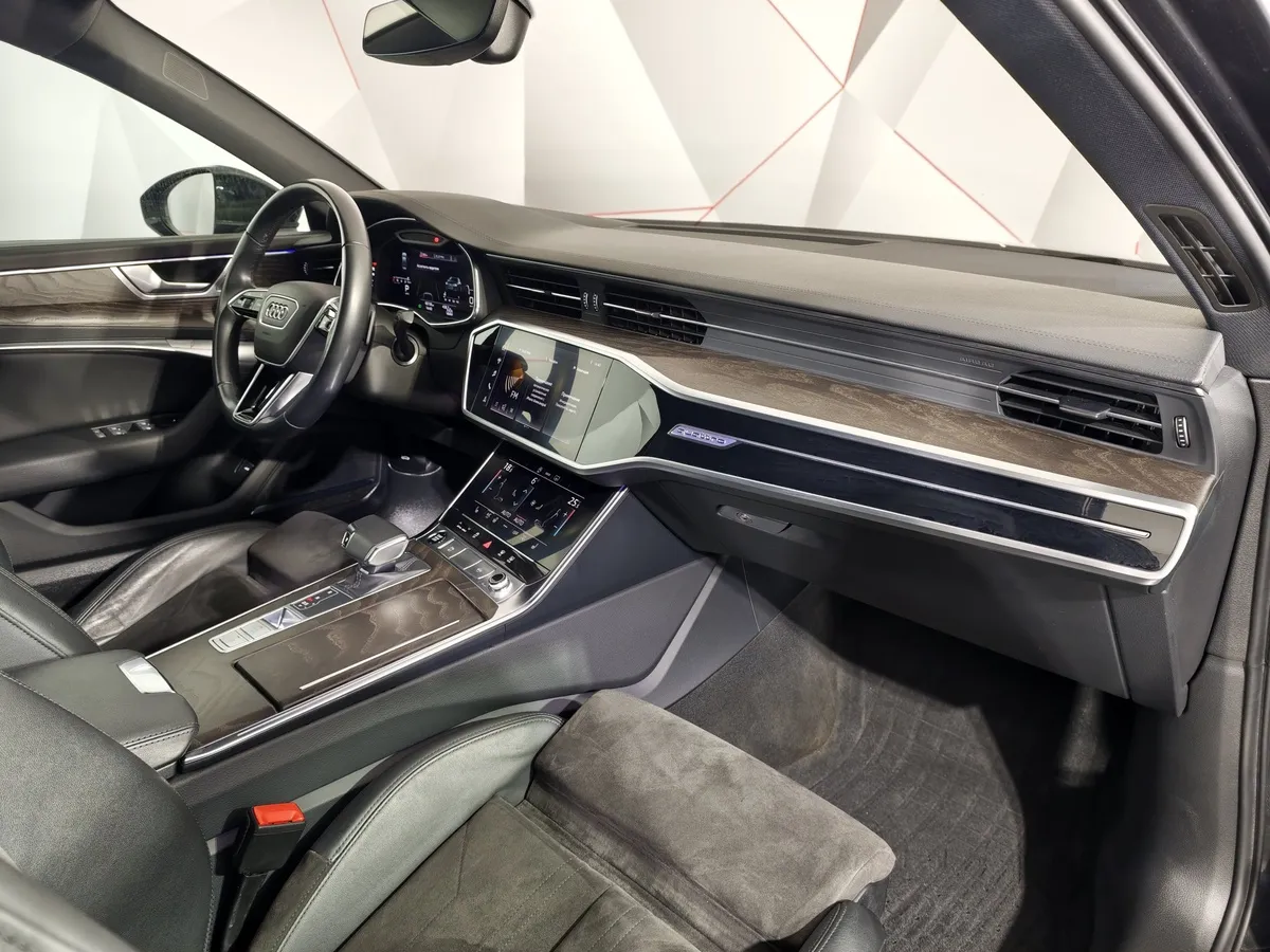 Audi A6 45 TFSI quattro S tronic (245 л.с.) Черный в АВИЛОН. Слайд №11