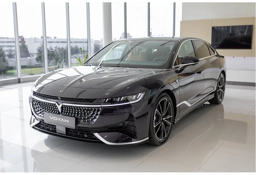 АВИЛОН - Voyah Passion 1.5 AT AWD (530 л.с.) Executive Черный - slide 9637468