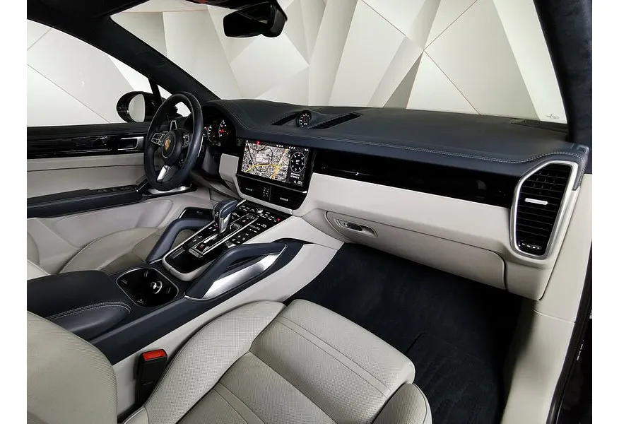 Porsche Cayenne Turbo 4.0 Tiptronic AWD (550 л.с.) Черный в АВИЛОН. Слайд №13