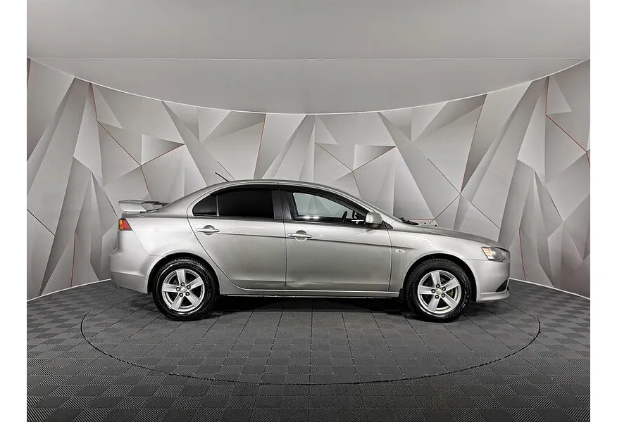 Mitsubishi Lancer 1.6 AT (117 л.с.) Серебристый в АВИЛОН. Слайд №6
