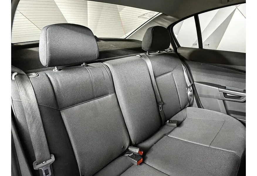 Opel Astra 1.8 AT (140 л.с.) base Серебристый в АВИЛОН. Слайд №15