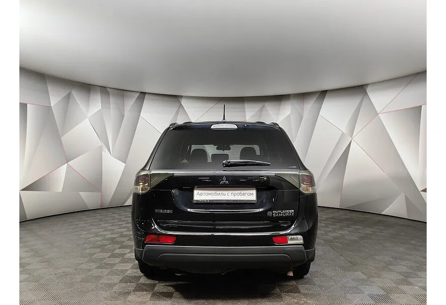 Mitsubishi Outlander 2.4 CVT 4WD (167 л.с.) Черный в АВИЛОН. Слайд №8