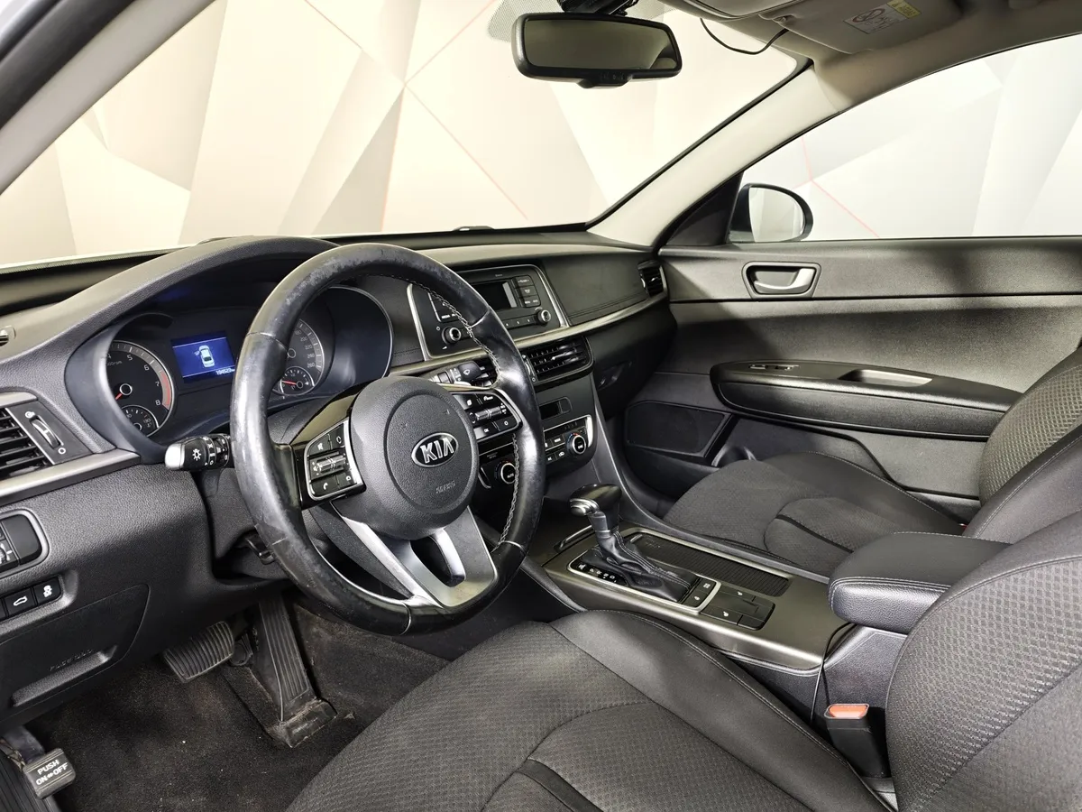 Kia Optima 2.0 AT (150 л.с.) Classic Белый в АВИЛОН. Слайд №19