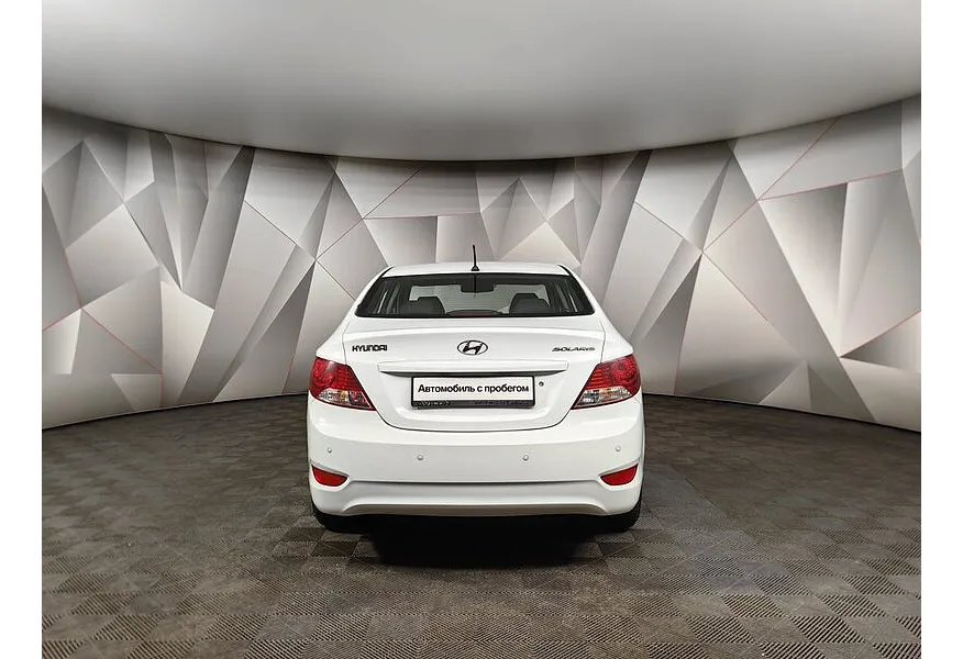 Hyundai Solaris 1.4 MT (107 л.с.) Classic Белый в АВИЛОН. Слайд №8