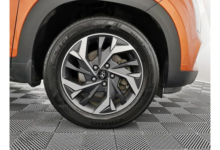 Hyundai Creta 2.0 AT 2WD (149 л.с.) Lifestyle + Winter Оранжевый в АВИЛОН. Слайд №21