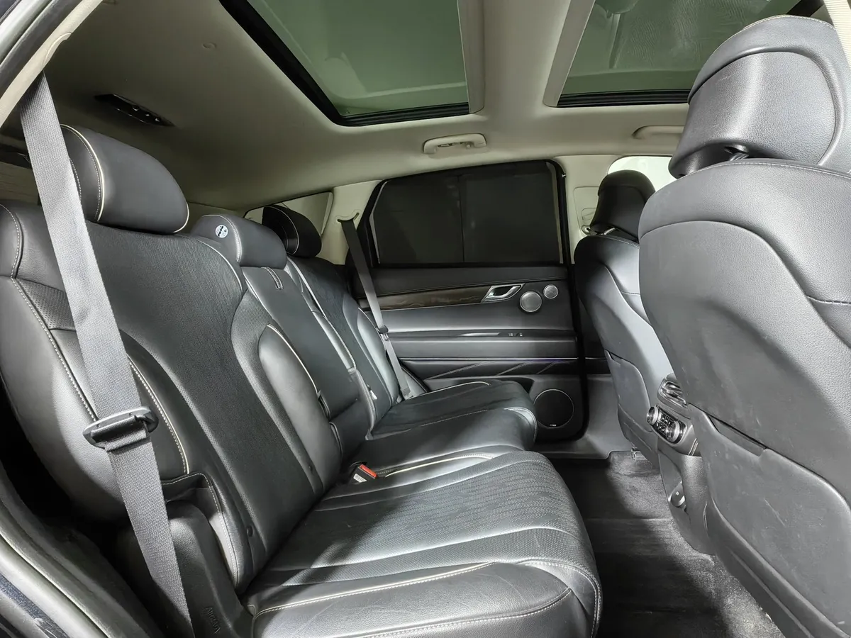 Genesis GV80 3.0D VGT 8AT 4WD (249 л.с.) Luxury + Advanced Smart Sense Черный в АВИЛОН. Слайд №16