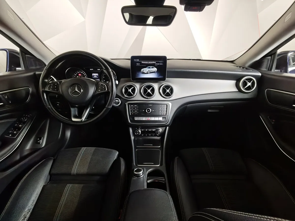 Mercedes-Benz CLA CLA 200 7G-DCT (156 л.с.) Sport Синий в АВИЛОН. Слайд №14