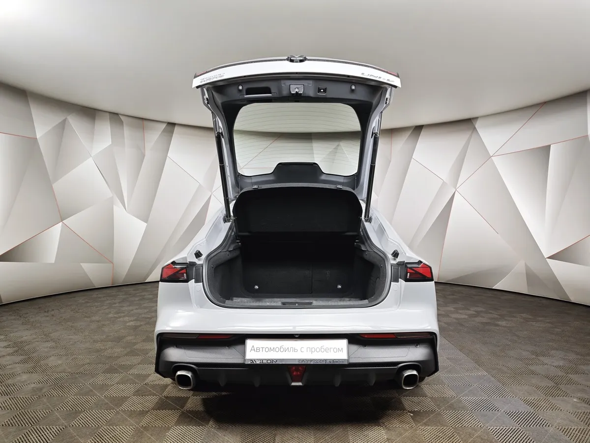 Changan UNI-V 1.5 AMT (181 л.с.) DLX Белый в АВИЛОН. Слайд №11