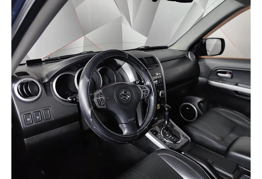 Suzuki Grand Vitara 2.4 AT (169 л.с.) Синий в АВИЛОН. Слайд №17 Suzuki Grand Vitara 2.4 AT (169 л.с.) Синий в АВИЛОН. Слайд №17