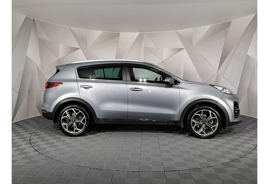АВИЛОН - Kia Sportage 2.4 AT 4WD (184 л.с.) GT Line Серебристый - slide 3