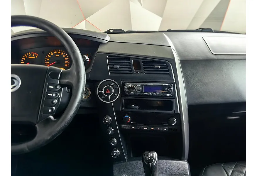 АВИЛОН - SsangYong Kyron 2.0 Xdi MT 4WD (141 л.с.) Original Черный - slide 9