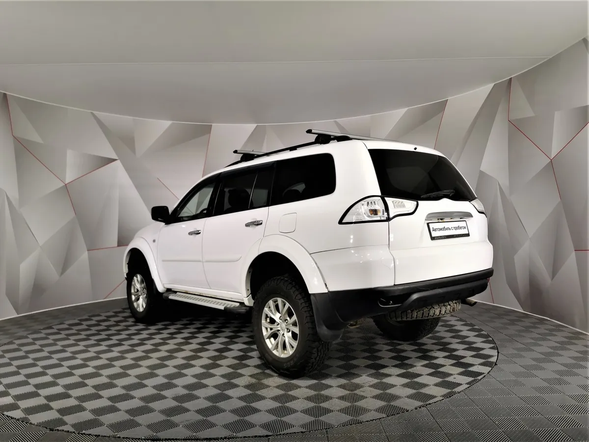 Mitsubishi Pajero Sport 2.5 DI-D AT AWD (178 л.с.) Белый в АВИЛОН. Слайд №4