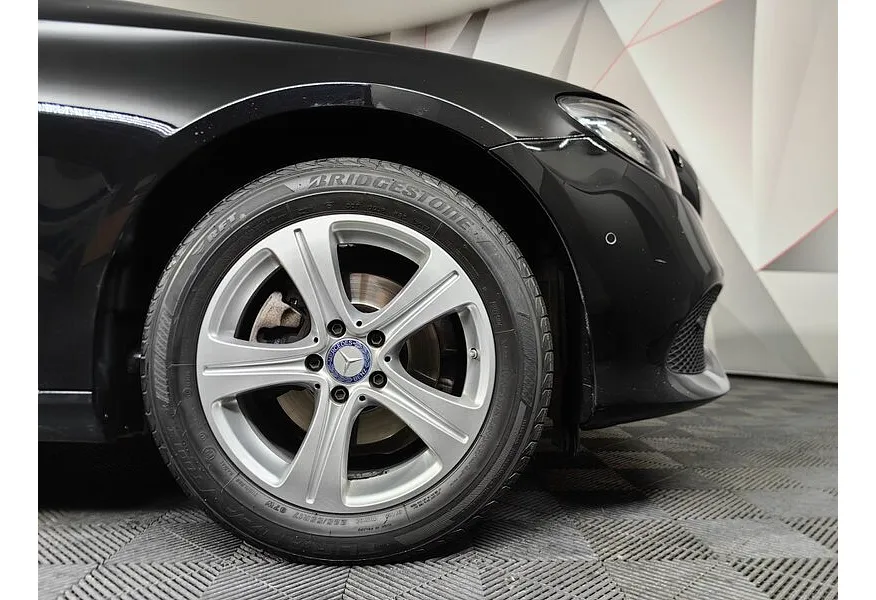 Mercedes-Benz E-Класс E 200 9G-TRONIC (184 л.с.) Business Черный в АВИЛОН. Слайд №16