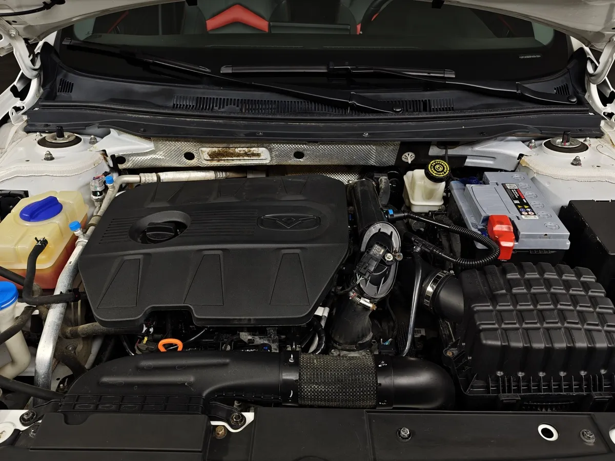 Kaiyi E5 1.5 CVT 2WD (147 л.с.) Luxury Белый в АВИЛОН. Слайд №11
