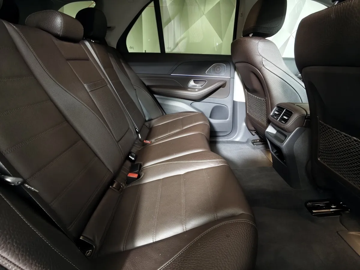 Mercedes-Benz GLE 300 d 4MATIC 9G-TRONIC (245 л.с.) Sport Белый в АВИЛОН. Слайд №16