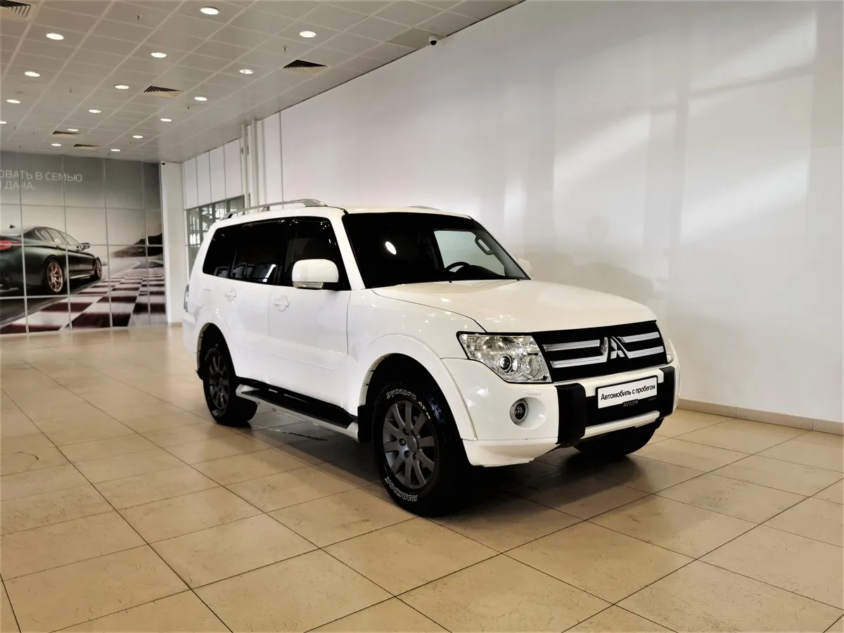 Mitsubishi Pajero 3.0 AT AWD (178 л.с.) Белый в АВИЛОН. Слайд №3